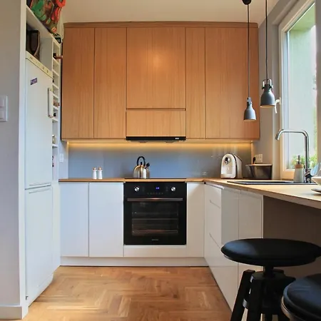 Apartment Shoq With Park View